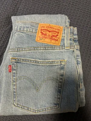 Levi’s light wash 591 Jeans thumbnail 4