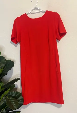 Classic coral Red Short-Sleeve Shift Dress size 4 thumbnail 1