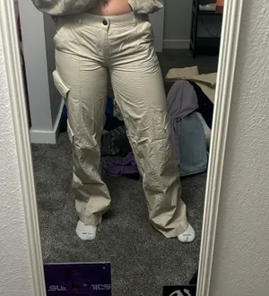 PacSun Low-Rise Cargo Pants thumbnail 2