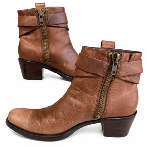 792 Cole Haan G Series Moto Harness Brown Leather Ankle Boots Women’s 7.5 Medium thumbnail 1