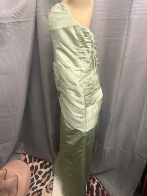 New size small beautiful dress Green thumbnail 4