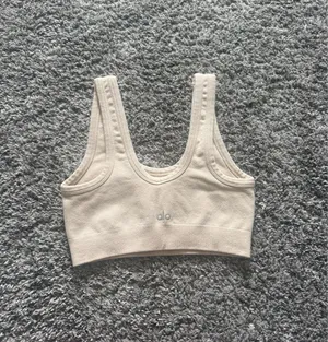 ALO Yoga Light Cream Ribbed Scoop Sports Tank thumbnail 2