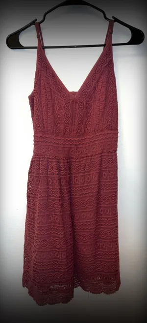 Abercrombie & Fitch Burgundy Lace V-Neck Mini Dress Size S thumbnail 1