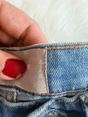 Everlane High Rise Straight Leg Jeans in Medium Blue Wash thumbnail 4