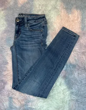 American Eagle Medium Wash Super Low Jegging thumbnail 1