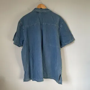Bobbie Brooks Vintage Denim Button Down Shirt Top Embroidered Cotton Size 18/20W thumbnail 2