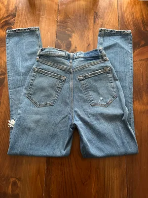Abercrombie The 90’s Slim Straight Ultra High Rise Jeans thumbnail 13