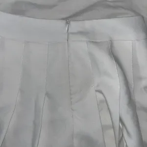 Yesstyle white pleated mini skirt thumbnail 3