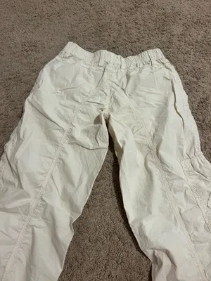 Urban Outfitters BDG Y2K Low-Rise Cargo‎ Pant Cream thumbnail 3