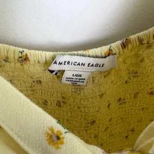 American Eagle Babydoll Blouse Yellow Floral Short Sleeve Boho Cottage Large thumbnail 5