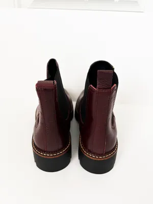 Caslon Miller Water Resistant Chelsea Boots in Burgundy Leather Size 5.5 NWOB thumbnail 4