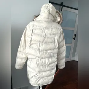 COLUMBIA puffer coat - needs some TLC ❄️ thumbnail 2