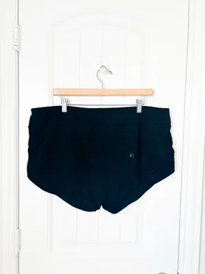 Athleta Black Athletic Shorts Size XL thumbnail 2