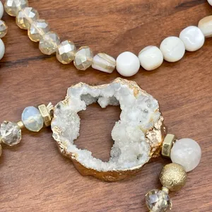 SAACHI Bracelet Set Stone Geode Crystal Beaded Stretch NWT Boho Stackable Artsy White thumbnail 4