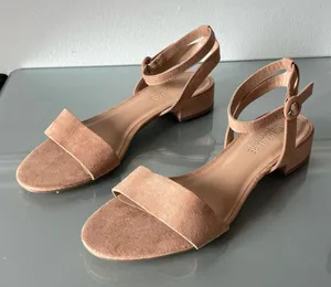 Cushionare Nude Suede Block Heel Sandals – Memory Foam – Size 8.5 – Excellent Condition thumbnail 1