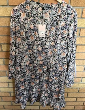 NWT Missguided Plus Floral Wrap Ruffle Tea Dress Black Women’s Size US 16 thumbnail 1