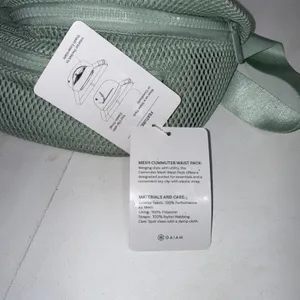 GAIAM Crossbody Belt Bag‎ Adjustable Microfiber Mint/Green Waist Fanny Pack NWT thumbnail 4