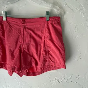Columbia Women’s Size 6 Coral Outdoor Quick Dry‎ Shorts thumbnail 2