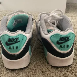 Nike Air Max Shoes thumbnail 3