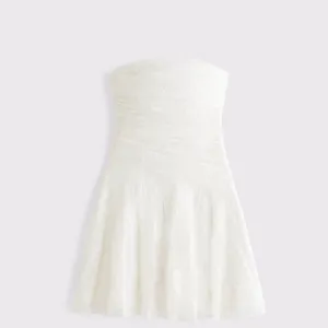 Abercrombie & Fitch Strapless Lace Mini Dress thumbnail 3