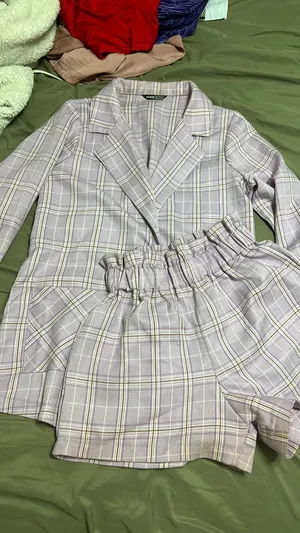 Suit thumbnail 2