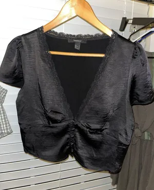 Forever 21 Top thumbnail 1