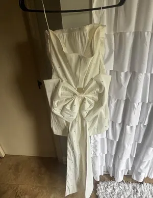 homecoming pearl dress with bow thumbnail 2