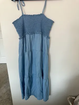 Madewell Smocked Chambray Tiered Midi Dress thumbnail 4
