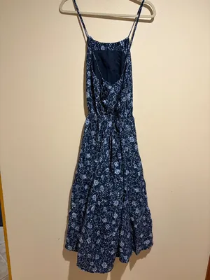 Madewell Cross-Back Halter Midi Dress in Vineyard Medallion Navy Blue thumbnail 9