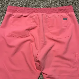 Figs Neon Pink Women's‎ Zamora Jogger Scrub Pants XL thumbnail 7