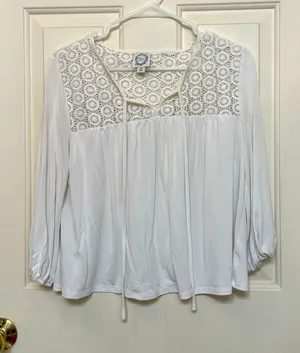 Blue Rain by Francesca’s White Blouse thumbnail 1