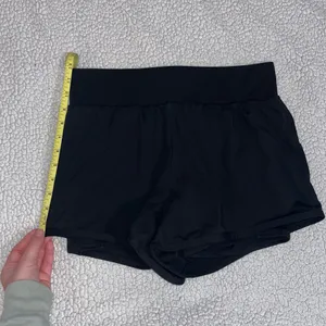 Fabletics Shorts High-Waisted thumbnail 6