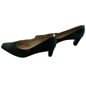 St. John Pumps Women 7B Green Suede Pointed Toe Kitten Heel Made in Italy Luxury thumbnail 3