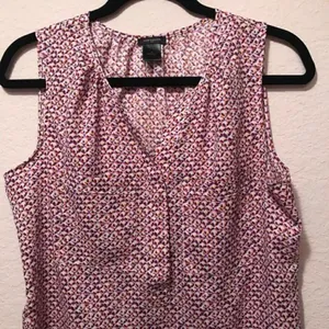 *30off3* NWOT. Ann Taylor blouse with 2 pockets‎ & buttons​ thumbnail 4