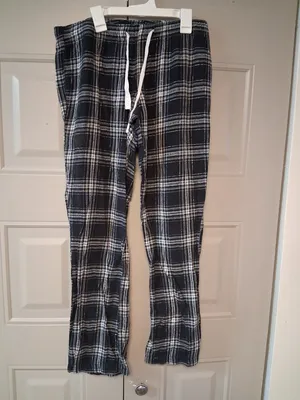 Old Navy plaid flannel pjs' pajamas pants in black, white and gray size small. thumbnail 2