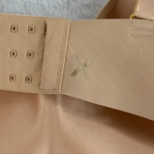 Knix Size 5 Wireless Bra Beige Comfort Light Support Everyday Wear‎ thumbnail 3