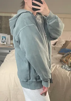 Aritzia TNA zip Up Hoodie thumbnail 2