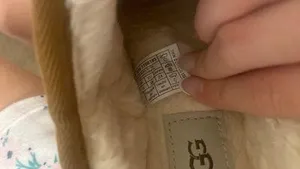 UGG Mini Boots thumbnail 8