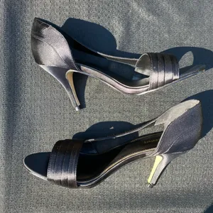 ✨🖤 Lady Couture Size 39 / 8.5 Black Satin D’Orsay “Sharp” Rhinestone Crystal Heels 🖤✨ thumbnail 2