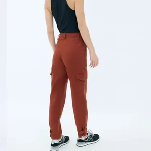 Aritzia Wilfred Free Modern Cargo Pant Rust Red Brown Button Fly High Rise thumbnail 6