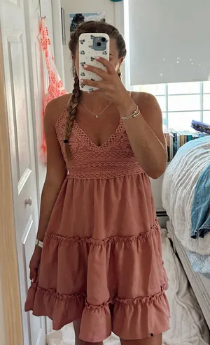 pink flowy dress Size L thumbnail 2