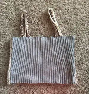 Vestique Crop Crochet Top thumbnail 2
