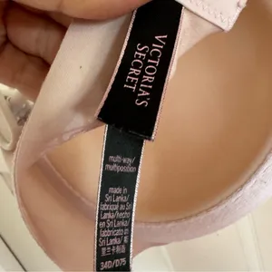 Victoria’s Secret pink‎ strapless bra size 34D thumbnail 6