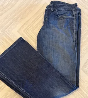 William Rast Belle Flare Jeans Size 28 Snap Back Pockets 28.5” Inseam thumbnail 1