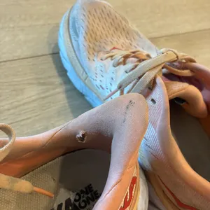 Hoka Women’s Clifton 8 Cantaloupe Silver Peony Pink Running Shoe Size 10.5 thumbnail 7