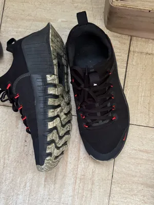 Nike Free Metcon 6 women’s black and Red thumbnail 4