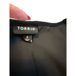 Torrid Classic Black Tank with SharkBite Lace Hem - Size 3 thumbnail 2
