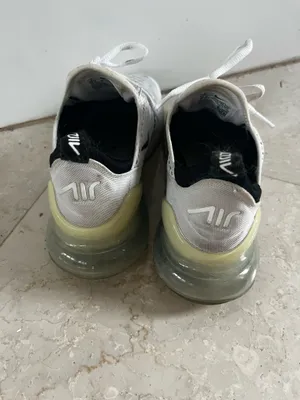 Nike Air Max 270 Women’s thumbnail 3