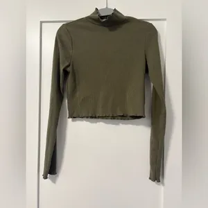 NWT Aerie Long Sleeve Cropped Mock Neck T-Shirt thumbnail 6