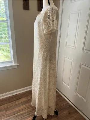 Ronni Nicole by Ouida Ivory Floral Lace Maxi Dress Size 18 Formal thumbnail 2